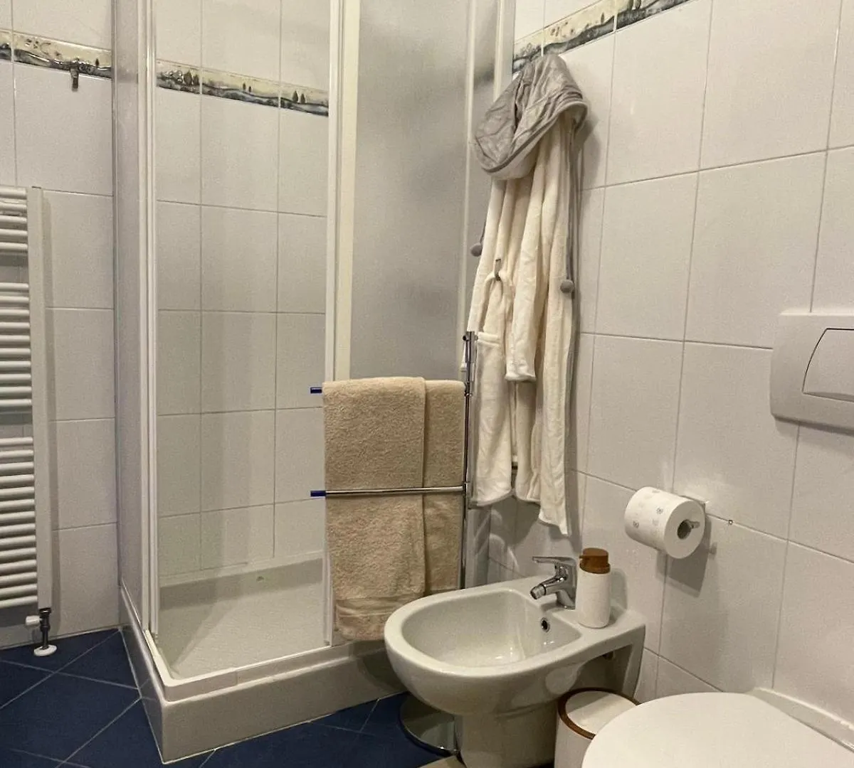 בית נופש הוילה Perledo Casa Di Gloria